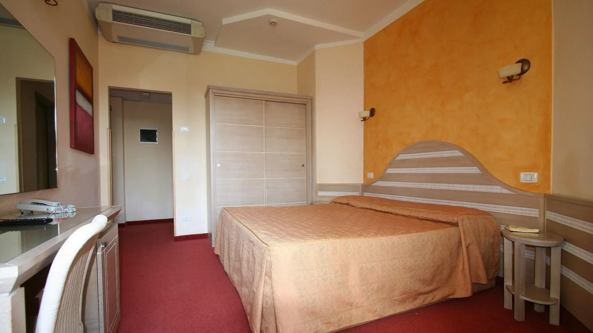 ***  Hotel Nedy Marina di Massa Italien