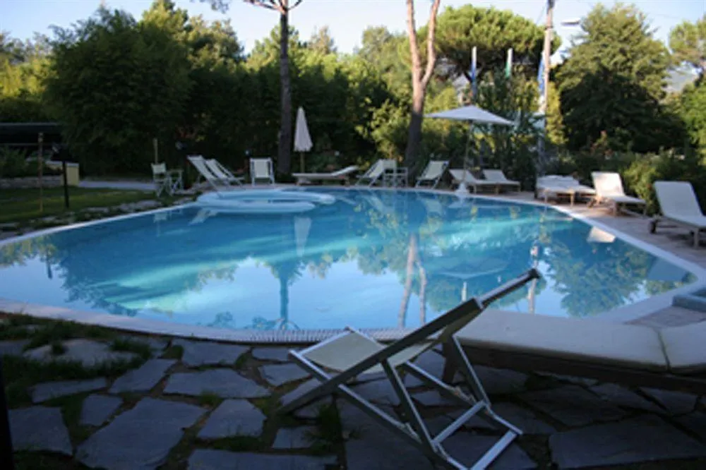 Hotel Nedy Marina di Massa
